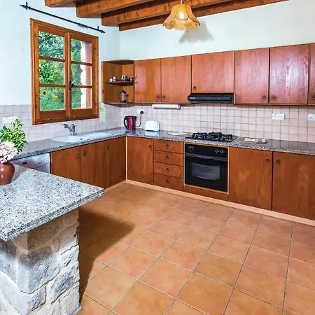 Amazing In Paphos With 3 Bedrooms, Outdoor Swimming Pool And Swimming Pool Miliou